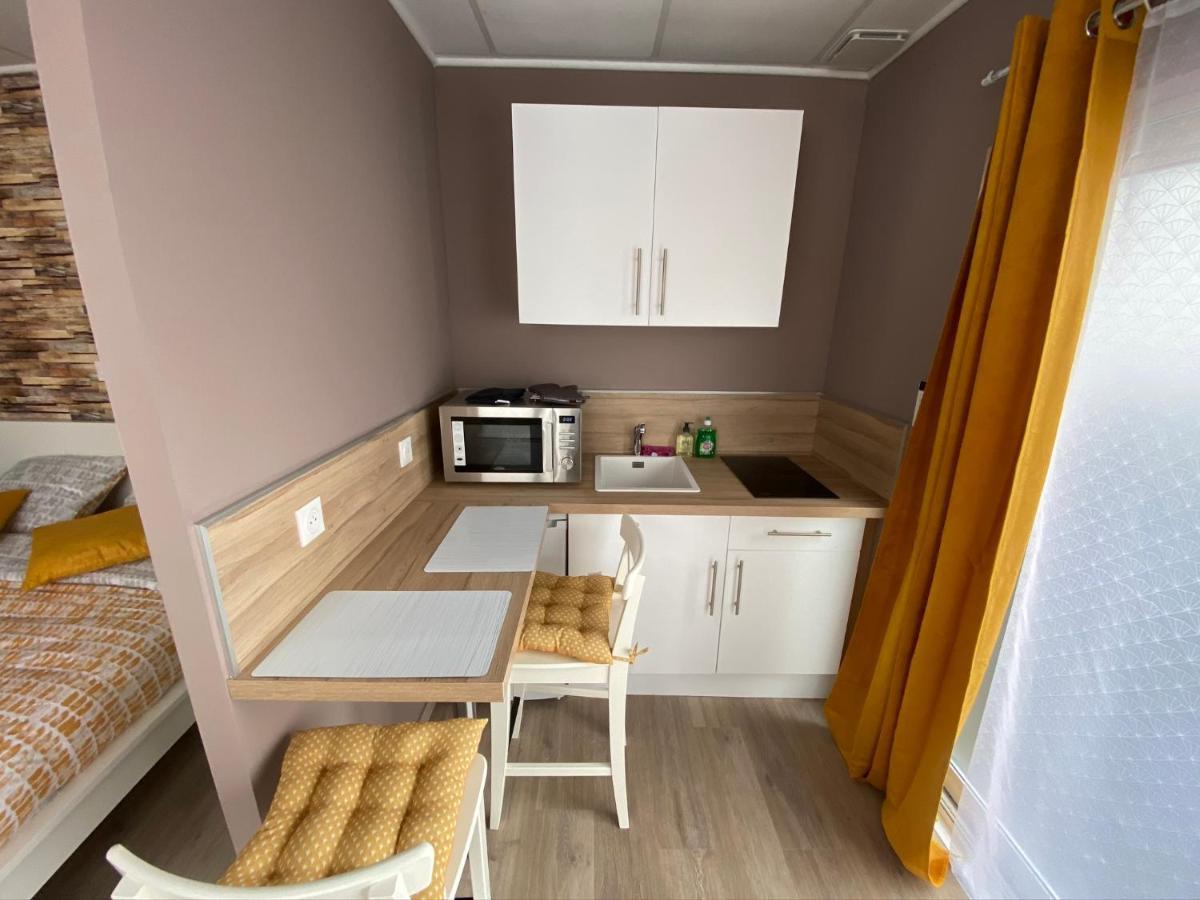 Logements Equipes A Onnaing Avec Espace Balneo En Option Proche Toyota, Autoroute Et Valenciennes エクステリア 写真