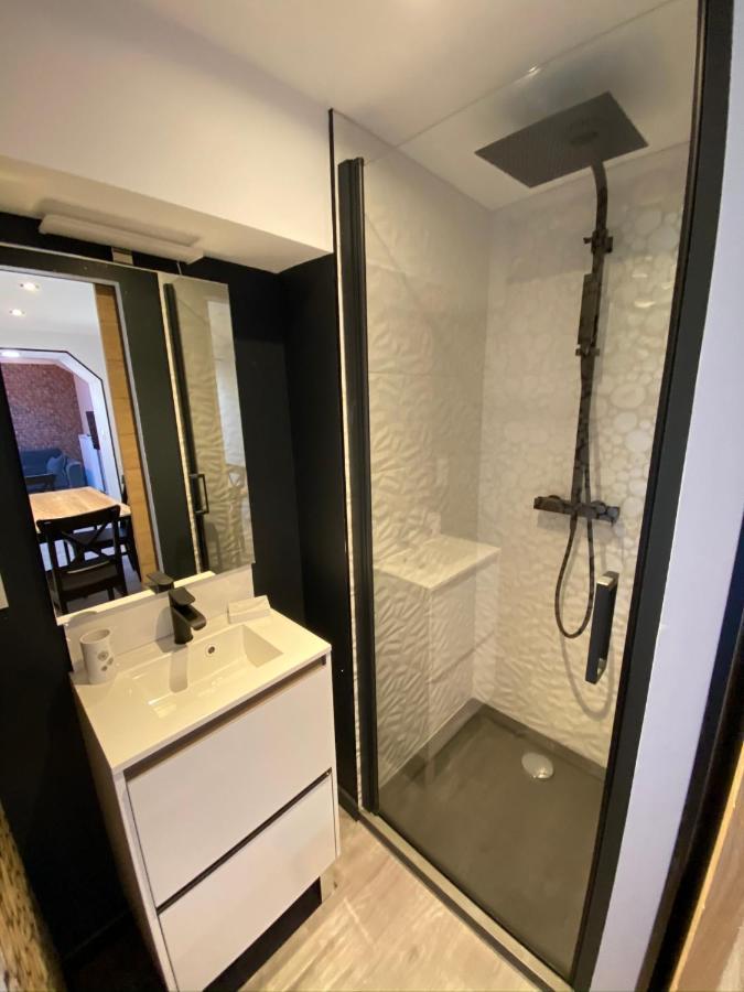 Logements Equipes A Onnaing Avec Espace Balneo En Option Proche Toyota, Autoroute Et Valenciennes エクステリア 写真
