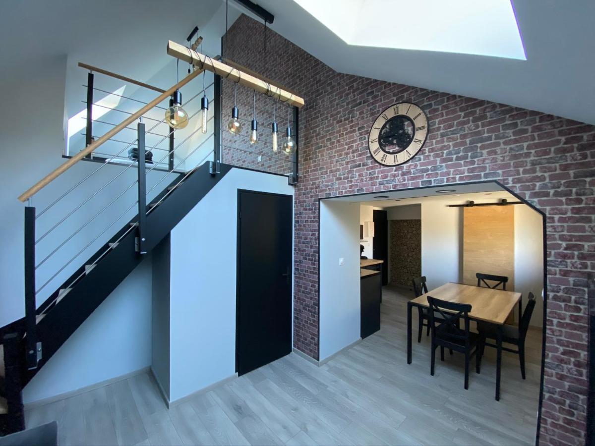 Logements Equipes A Onnaing Avec Espace Balneo En Option Proche Toyota, Autoroute Et Valenciennes エクステリア 写真